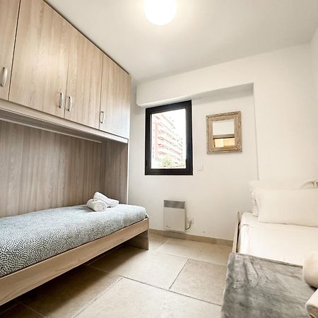 Luxurious 3 Rooms, Pool, Bnbrickeys Босолей Экстерьер фото