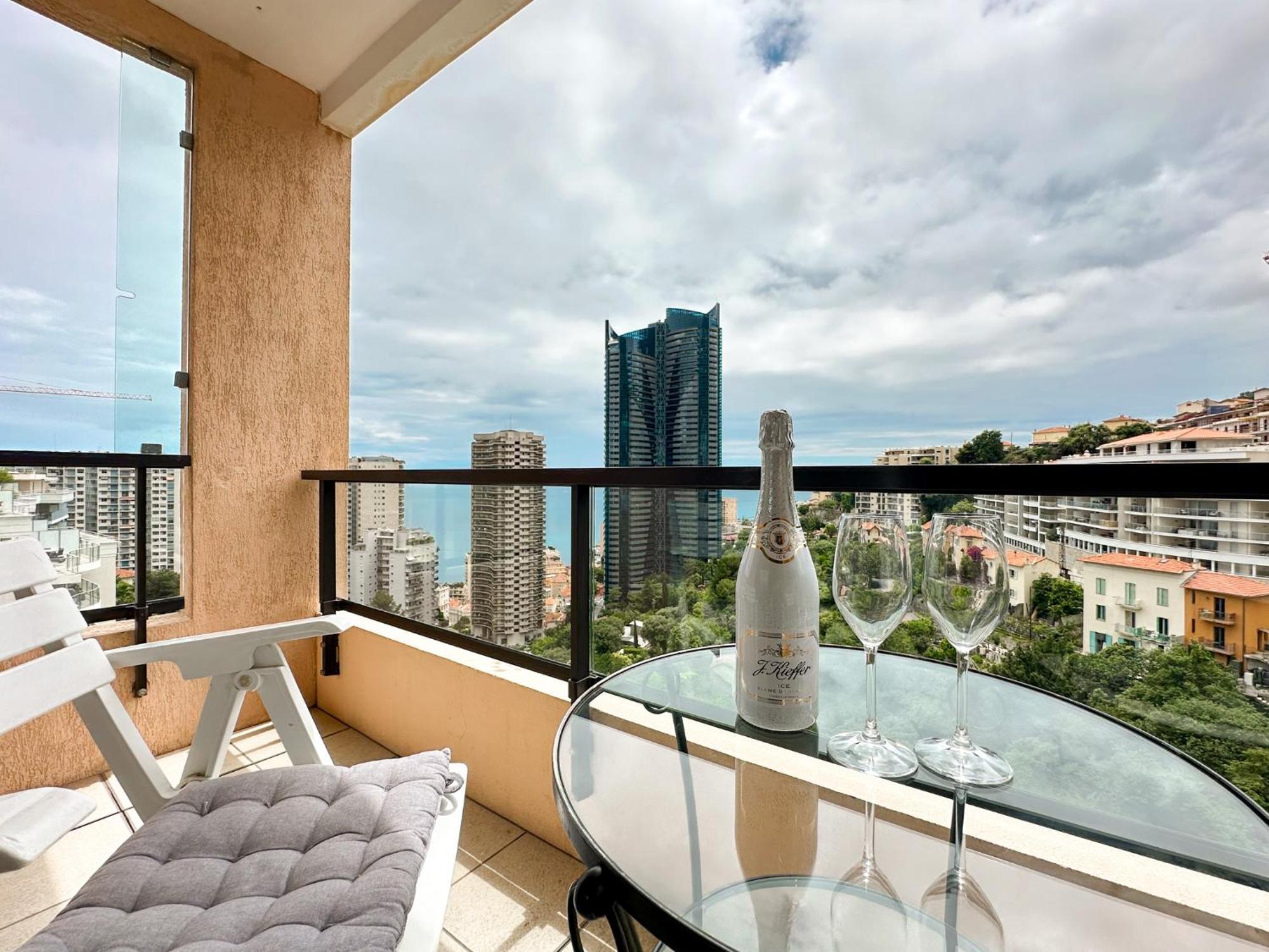 Luxurious 3 Rooms, Pool, Bnbrickeys Босолей Экстерьер фото
