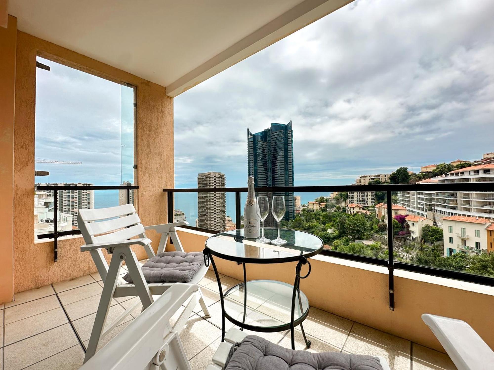 Luxurious 3 Rooms, Pool, Bnbrickeys Босолей Экстерьер фото